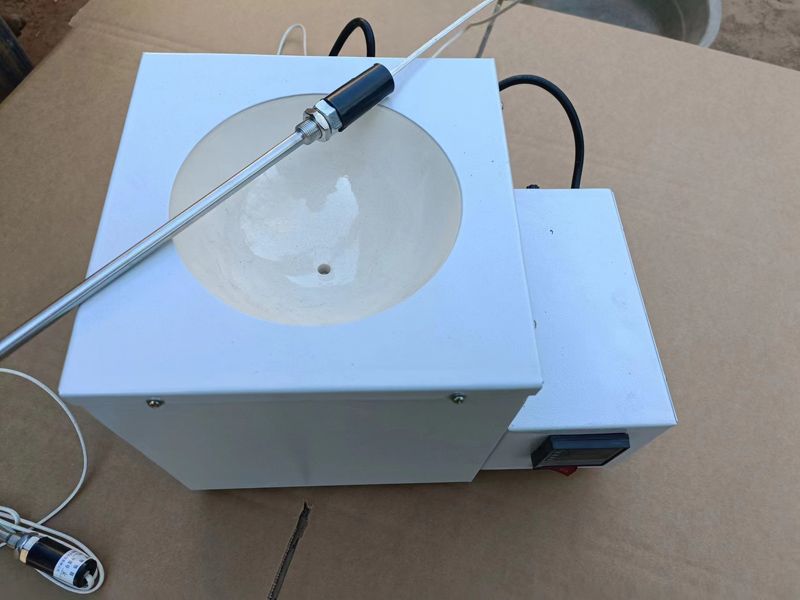 陶瓷內(nèi)膽電熱套